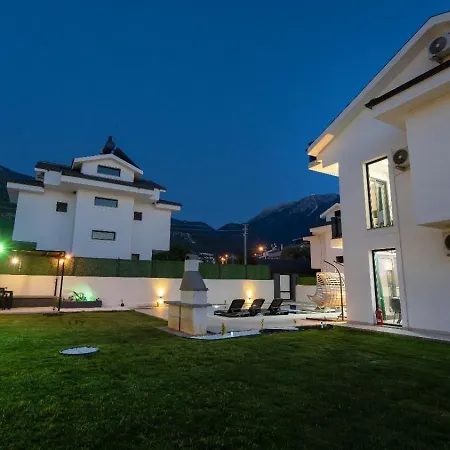 Villa Tahanci *