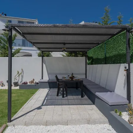 Villa Tahanci *
